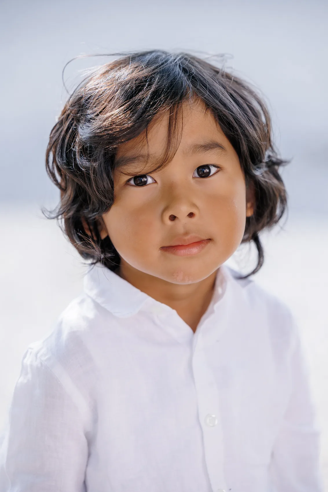 Portrait d'un enfant invité au mariage
